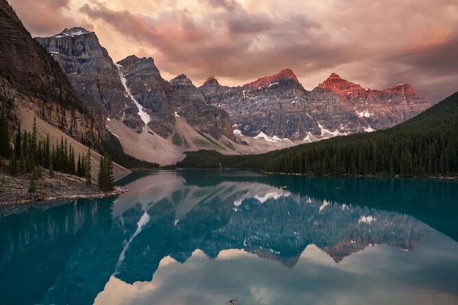 Sunrise Adventure: Alpenglow at Moraine Lake & Lake Louise - Key points at a glance