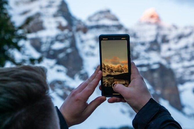 Sunrise Adventure: Alpenglow at Moraine Lake & Lake Louise - The Valley of the Ten Peaks without the usual crowd