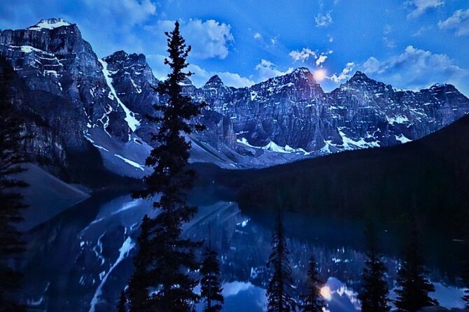 Sunset at Moraine Lake & Stargazing Tour from Canmore/Banff - What is included, and what should you bring?