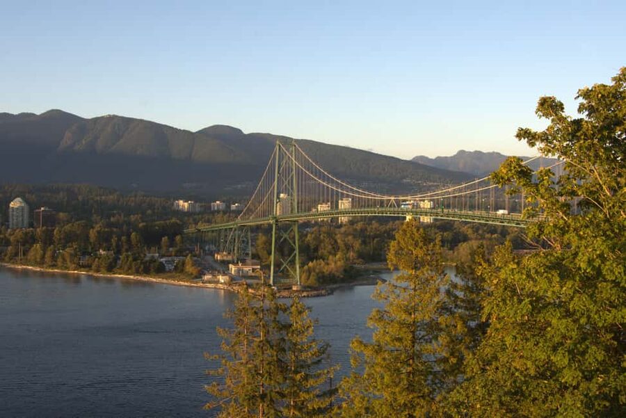 Sunset Bus Tour: Stanley Park & English Bay Photostops - Key points to know before you book