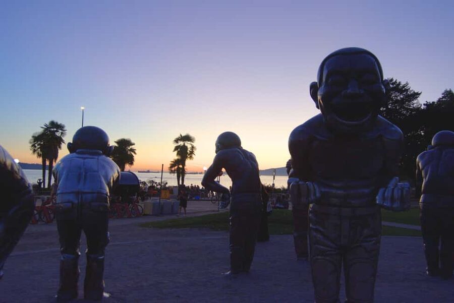 Sunset Bus Tour: Stanley Park & English Bay Photostops - Prospect Point: the best 20 minutes of the route