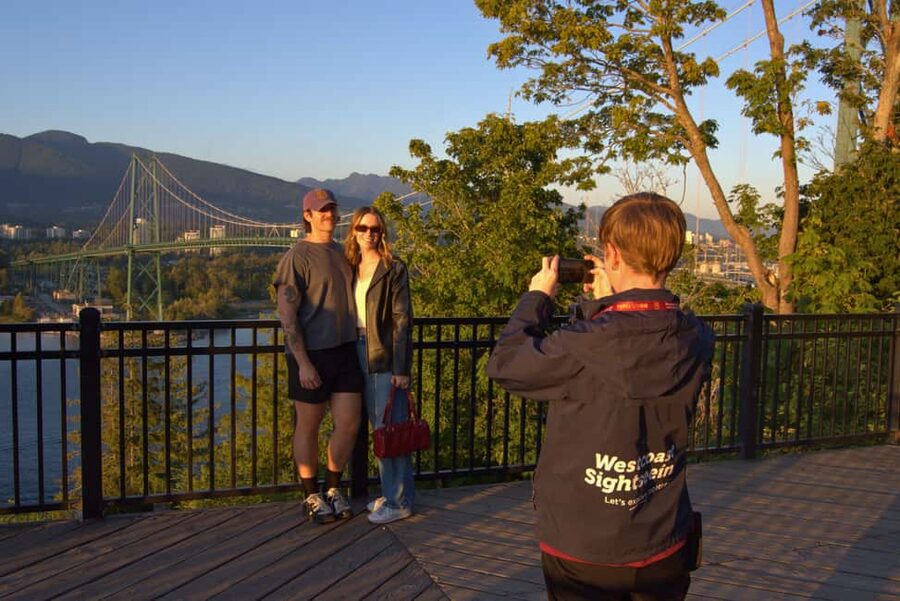 Sunset Bus Tour: Stanley Park & English Bay Photostops - Starting at Canada Place and entering downtown