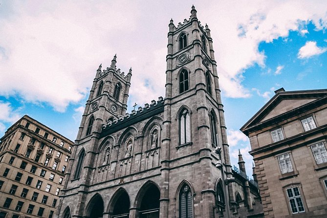 The Essential 101 Non-Touristy Walking Tour by Spade & Palacio - Reading Old Montreal beyond the postcard streets