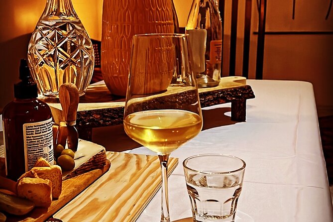 The Toronto Wine Salon - A wine tasting built for conversation