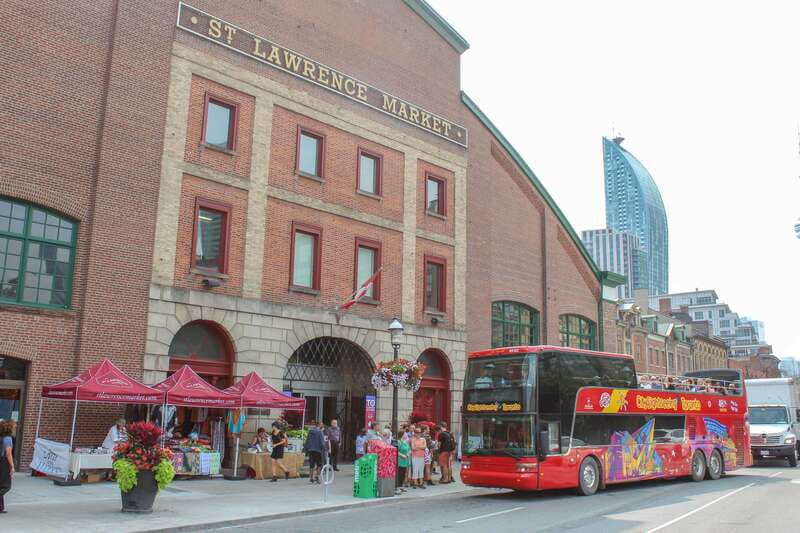 Toronto: City Sightseeing Hop-On Hop-Off Bus Tour - Summer open-top views versus the winter trolley