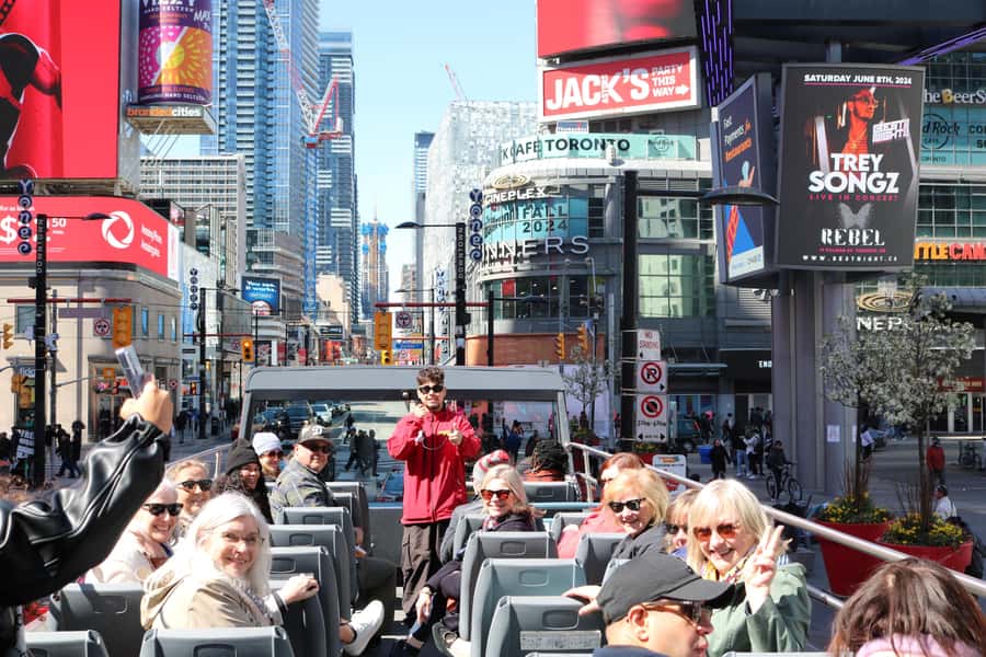 Toronto City Tour: 2-Hour Open-Top Experience - Key points to know before booking