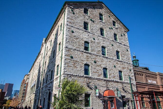 Toronto Distillery District Walking Tour - Stories that make the buildings easier to remember