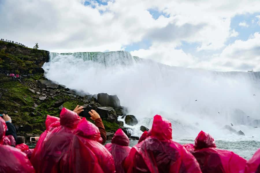 Toronto: Falls Day Tour with Boat Cruise & Niagara-the-Lake - Seeing Niagara Falls from the Canadian side