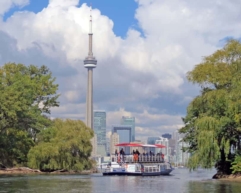 Toronto: Guided Harbour and Islands Sightseeing Cruise - Crossing the Toronto Islands