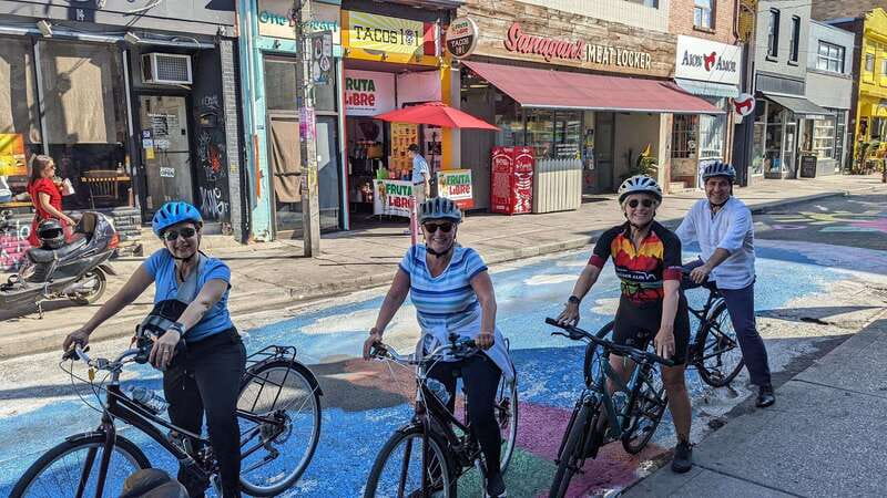 Toronto: Heart of Downtown 3.5-Hour Bike Tour - A fast, friendly introduction to downtown Toronto