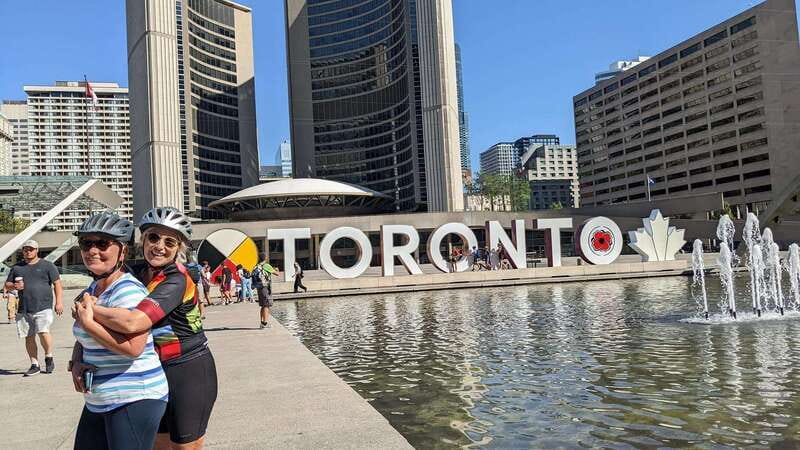 Toronto: Heart of Downtown 3.5-Hour Bike Tour - CN Tower, Union Station, and the city’s grand front door