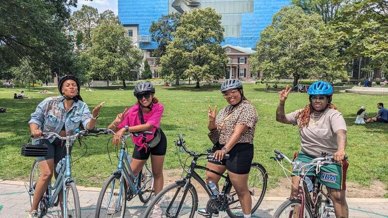 Toronto: Heart of Downtown 3.5-Hour Bike Tour - Finding the start beneath Dundas Street