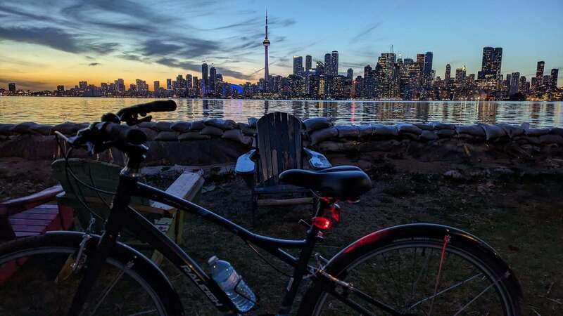 Toronto Islands: Morning or Twilight 3.5-Hour Bike Tour - What $99 buys you