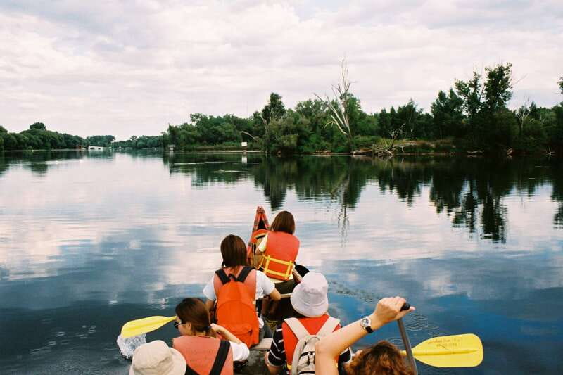 Toronto Islands: Voyageur Canoe Tour - What the Voyageur canoe feels like on the water