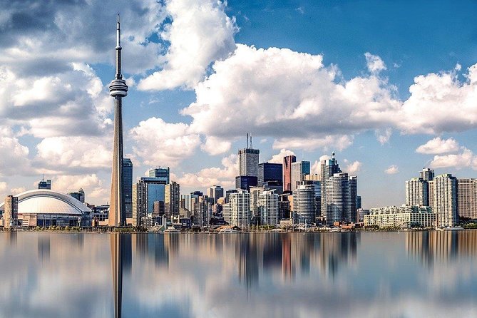 Toronto & Niagara Falls 2 Days Tour - Toronto’s CN Tower and Ripley’s Aquarium