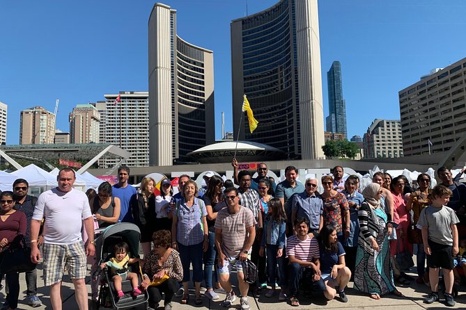 Toronto & Niagara Falls 2 Days Tour - Niagara City Cruises and the best hour of the trip