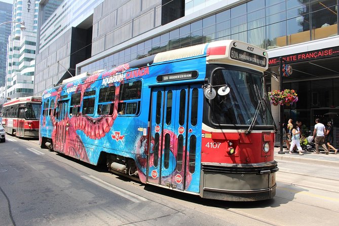 Toronto & Niagara Falls 2 Days Tour - Guides, group size, and the human side of the trip