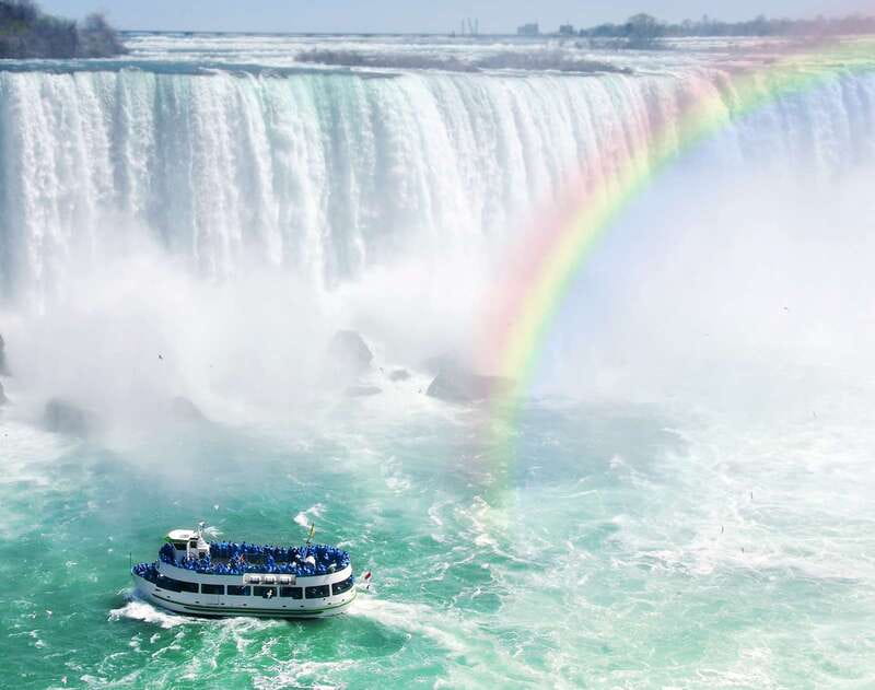 Toronto: Niagara Falls Bus Tour with Maple Tasting and NOTL - Choosing between Hornblower and Journey Behind the Falls