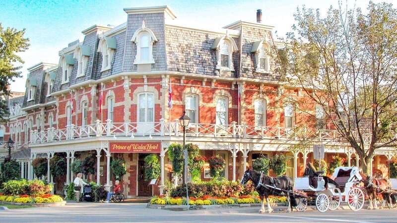 Toronto: Niagara Falls Day Tour with Optional Boat Cruise - Who will like this Niagara Falls day tour?