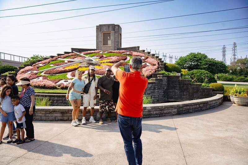 Toronto: Niagara Falls Day Tour with Optional Boat Cruise - Clifton Hill, lunch, and your independent time