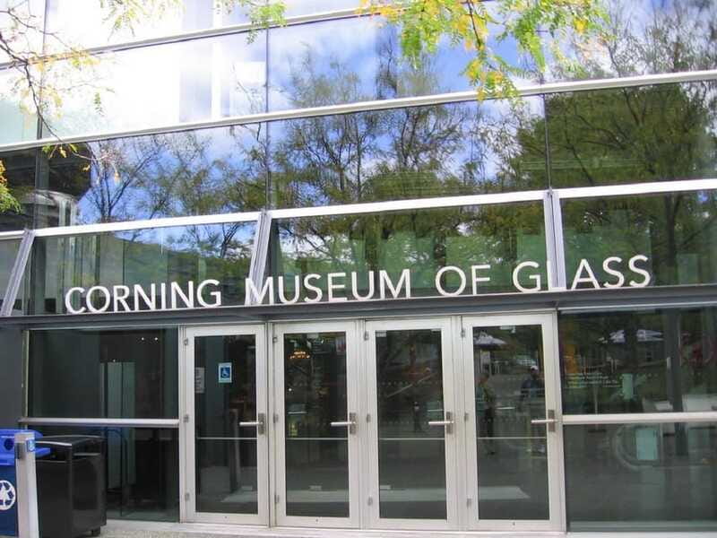 Toronto, Niagara Falls & Thousand Islands 3-day Tour from NY - Toronto in a single packed afternoon