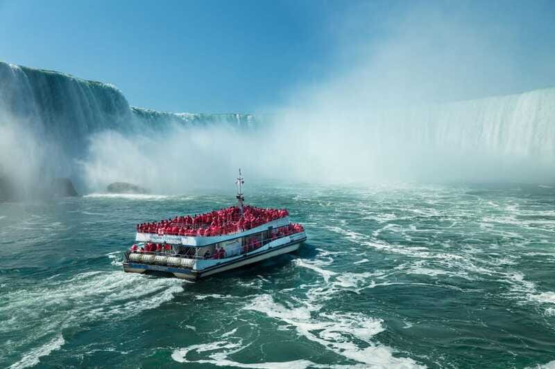 Toronto: Niagara Falls Tour with Cruise and Behind The Falls - Floral Clock: a quick photo stop