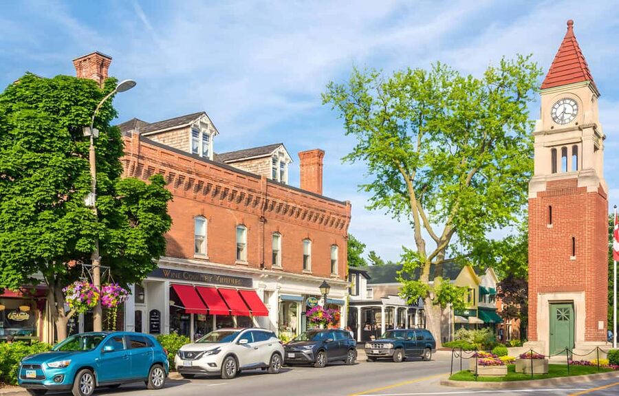 Toronto: Niagara-on-the-Lake, Wine Tasting & Chocolate Tour - Who should book this Niagara wine tour?