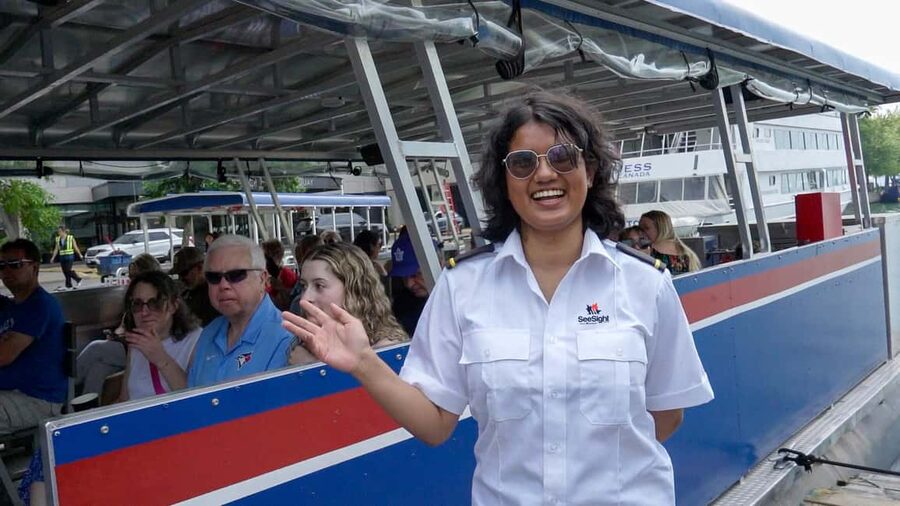 Toronto: Premium Driving Tour with Tower and Harbour Cruise - Why the CN Tower is the right first stop
