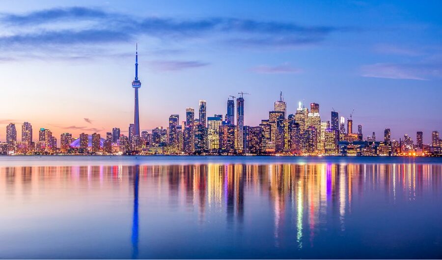 Toronto: Premium Night Driving Tour with Tower Entry - Why this night tour works well on a first evening