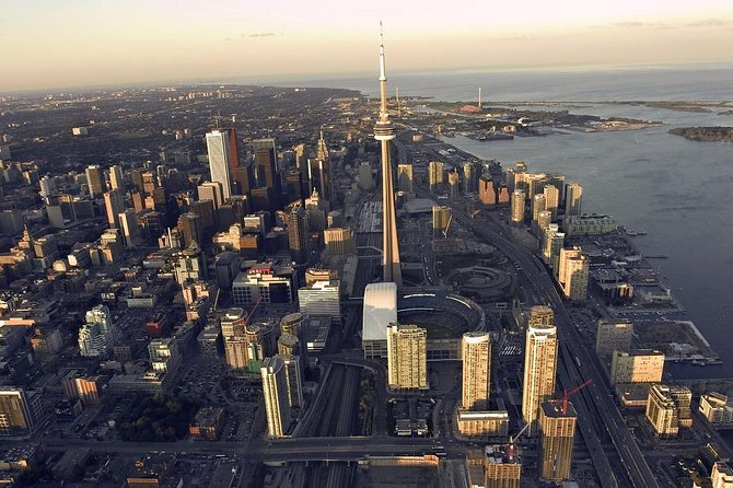 Toronto: Private Walking Tour with a Local - What a Two-Hour Orientation Can Do