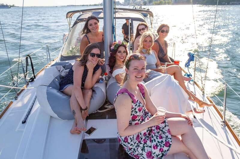 Toronto: Sailing Yacht Cruise of Toronto Harbor and Islands - What the $138 price means