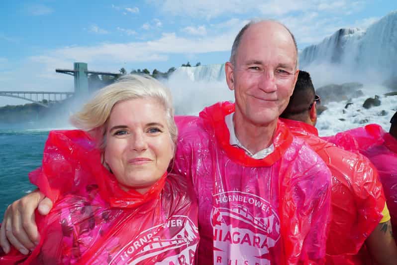 Toronto: Splendours of Niagara Falls Small Group Tour w/Boat - What the $210 price really buys