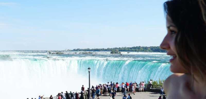 Toronto: Splendours of Niagara Falls Small Group Tour w/Boat - Why the two-person team improves the experience