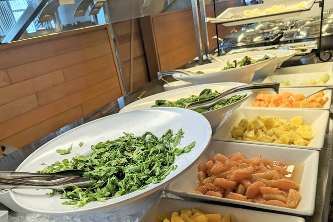 Toronto to Niagara Falls Day Tour with Boat Cruise and Lunch - Maple treats at Maple Leaf Place