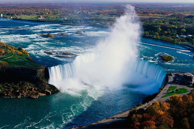 Toronto to Niagara Falls Day Tour with Boat Cruise and Lunch - First sight of Niagara Falls