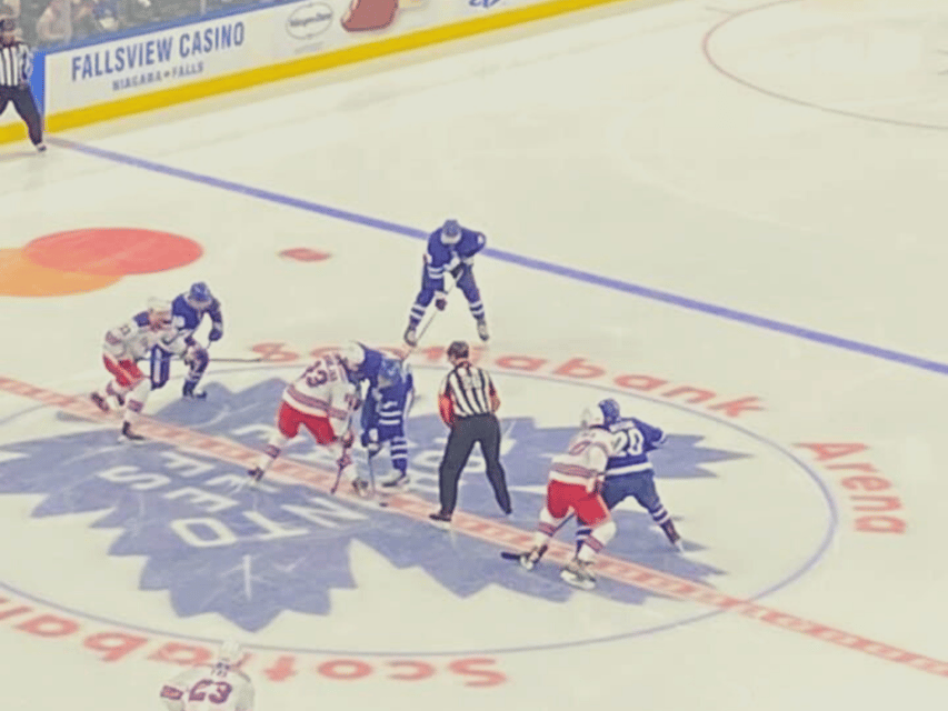 Toronto: Toronto Maple Leafs Game Ticket at Scotiabank Arena - The 150-minute game: what your evening is built around