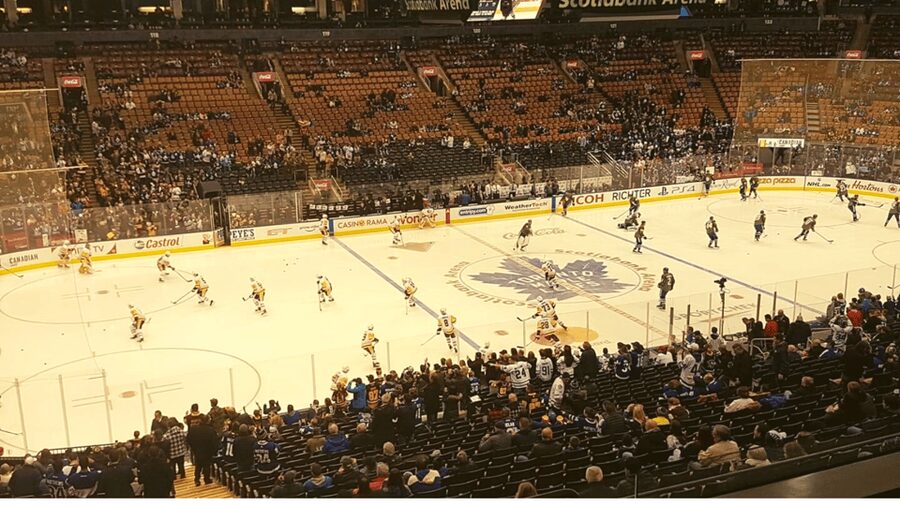Toronto: Toronto Maple Leafs Game Ticket at Scotiabank Arena - Choosing between budget, regular, and premium seats