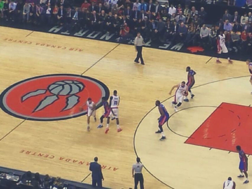 Toronto: Toronto Raptors NBA Game Ticket at Scotiabank Arena - Following the game-day rhythm