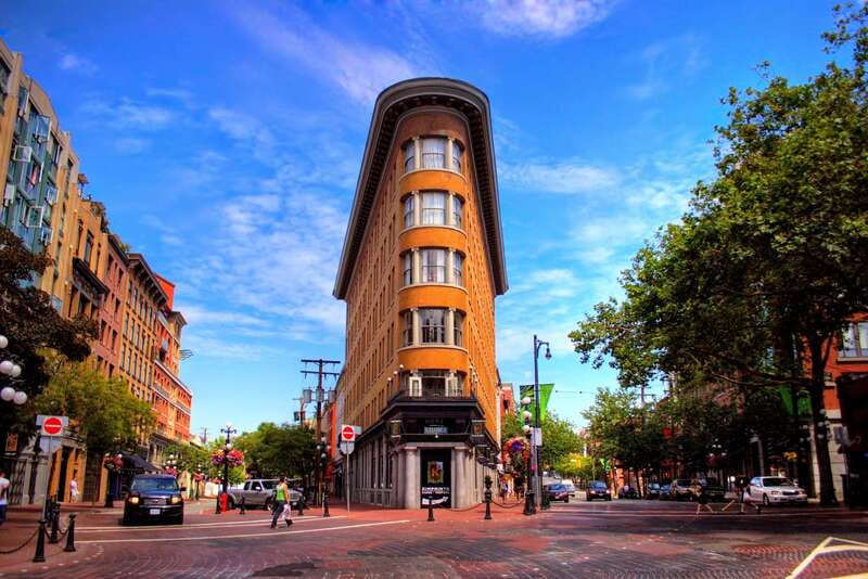 Vancouver: City + Lookout Tour & Option to Add YVR Drop-Off - Chinatown and Gastown’s older streets