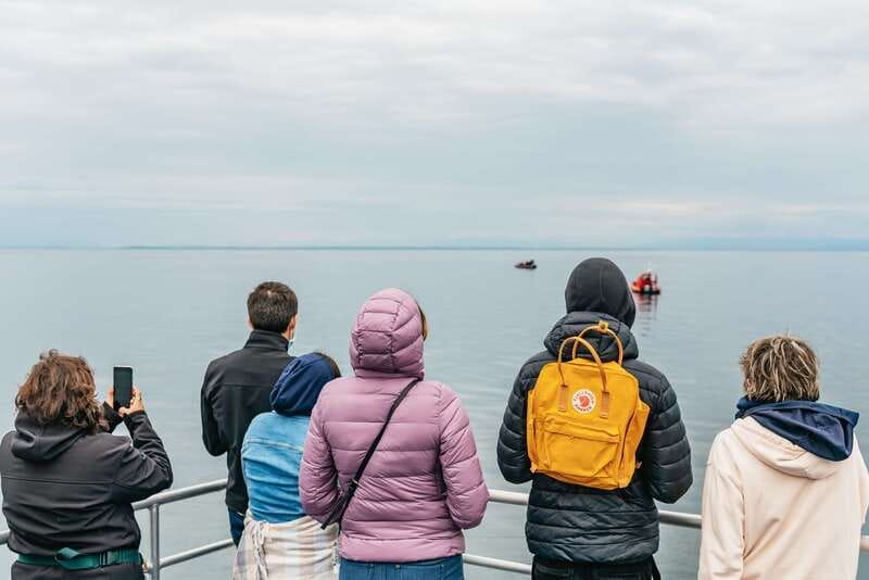 Vancouver: Covered Whale Watching Adventure with Free Photos - Gulf Islands, San Juan Islands, and Howe Sound views