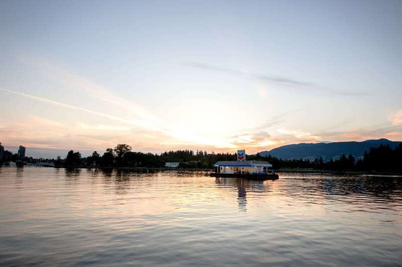 Vancouver: Evening Cruise with Dinner Buffet - Music, Dancing, and the Evening Atmosphere