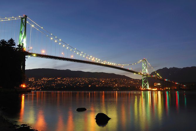 Vancouver Evening Dinner Cruise - Live Music, Reserved Tables, and Evening Atmosphere