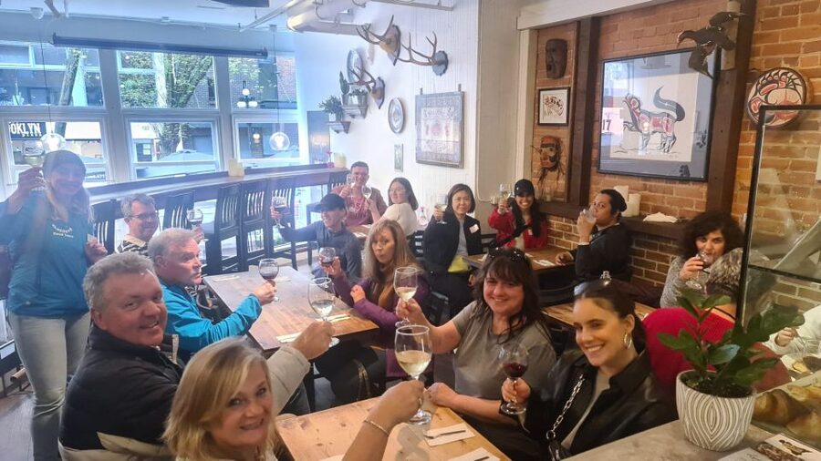 Vancouver: Gastown Historical Walking Food Tour - Eight eateries, six tastings, and a full afternoon of food