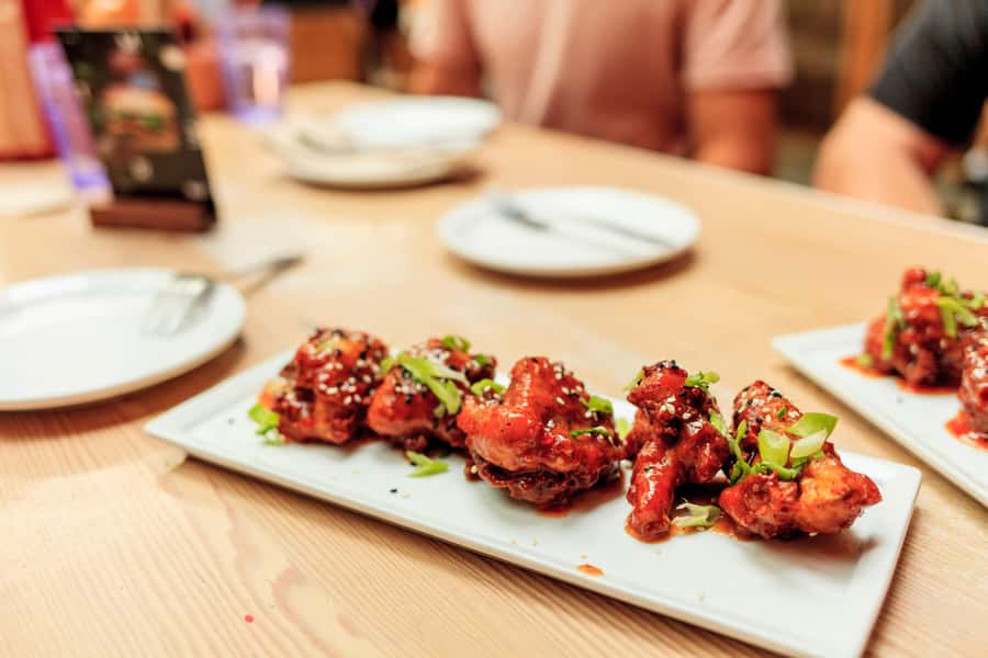 Vancouver: Guided Food and City History Tour - Starting at West Hastings Street