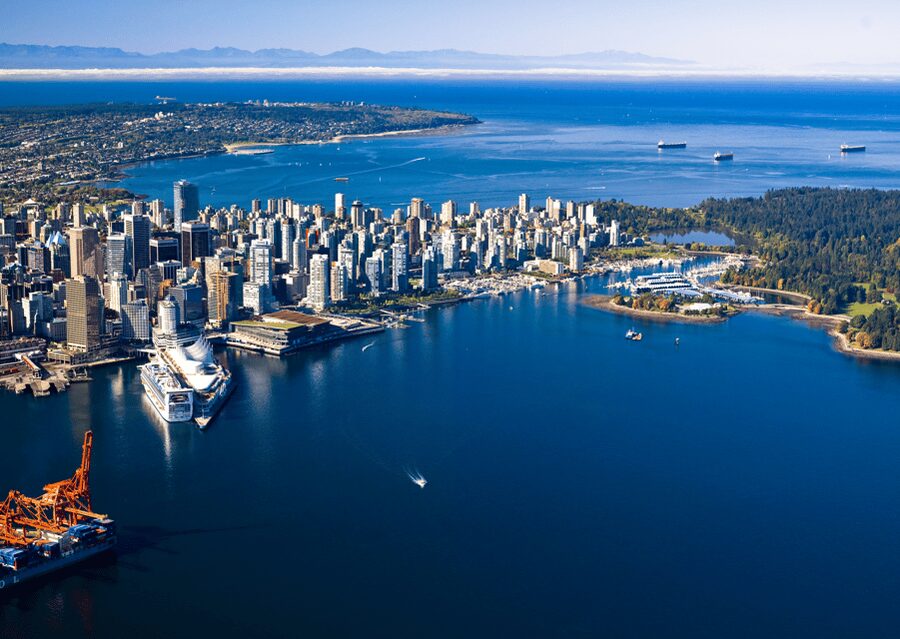 Vancouver: Harbor Sightseeing Cruise - A comfortable boat with a few practical limits