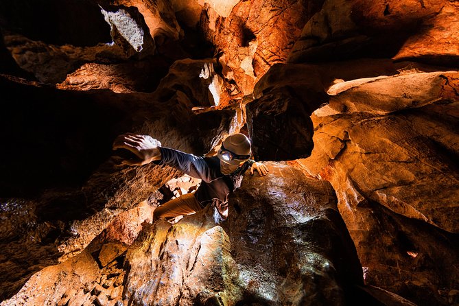 Vancouver Island Multi-Cave Experience - Key points at a glance
