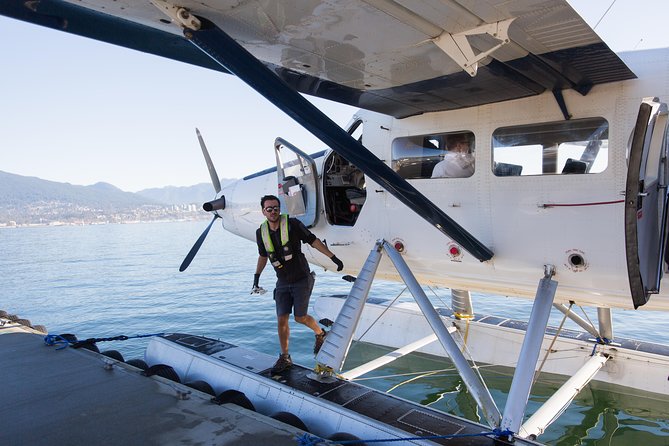 Vancouver Panorama Scenic Seaplane Tour - Arriving at Canada Place