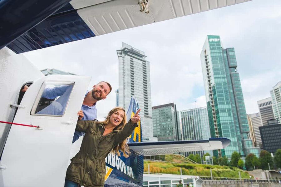 Vancouver: Scenic Panorama Seaplane Tour - Small details that make the flight better