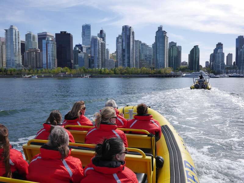 Vancouver: Waterfront Sightseeing Tour - City and Harbour - Burrard Inlet and the first look at Vancouver