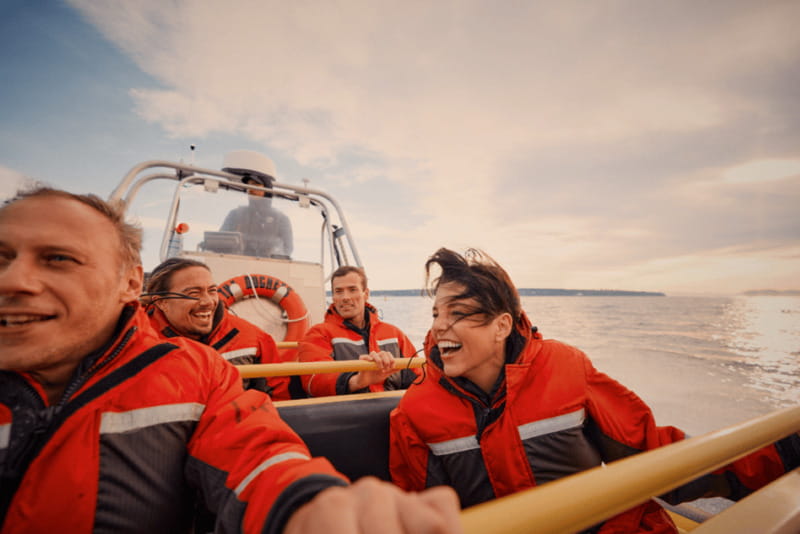 Vancouver: Waterfront Sightseeing Tour - City and Harbour - Siwash Rock and Stanley Park’s rugged shoreline